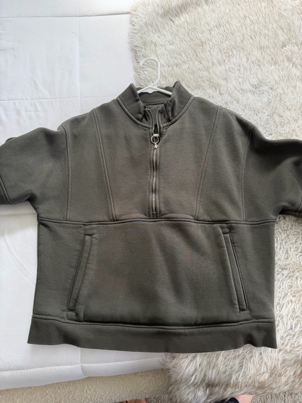 FLEO Olive Green Zip-Up Hoodie with Ring Pull